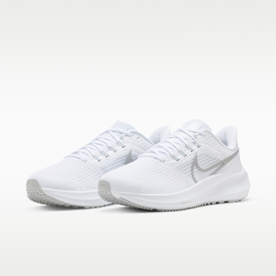 ナイキウィメンズ ロードランニングシューズ ペガサス39ホワイト NIKE公式】ナイキ ペガサス 39 ウィメンズ ロード ランニングシューズ